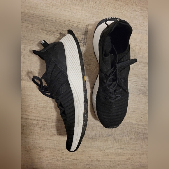 Merrell Embark Shoes - Picture 2 of 4